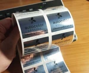 Adesivo em Rolo Personalizado – Gráfica RJ com Entrega Rápida