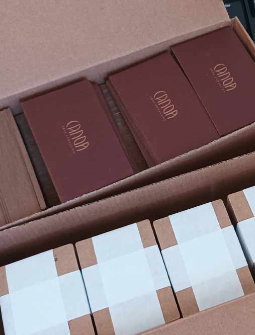 cartão de visita papel reciclado kraft