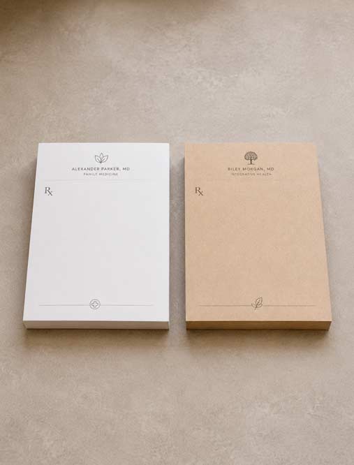 Opções de papel para receituário personalizado em sulfite e reciclado