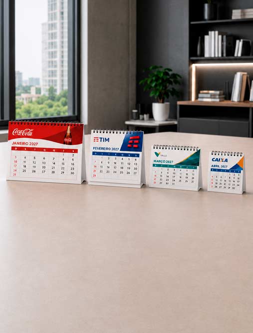 Quatro formatos de calendário de mesa personalizado lado a lado