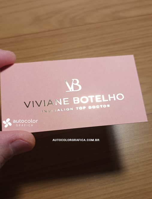 Cartão rosa de odontologia com monograma em foil dourado