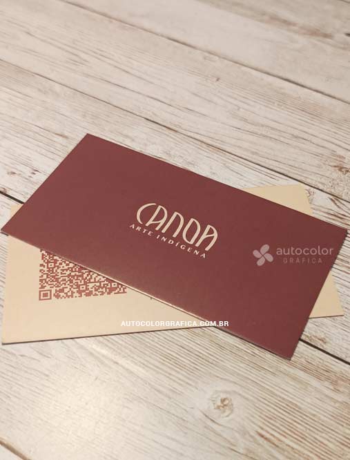 Cartões personalizados vinho e bege sem verniz com QR Code no verso